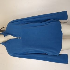Soft, comfy pullover fleece with pockets